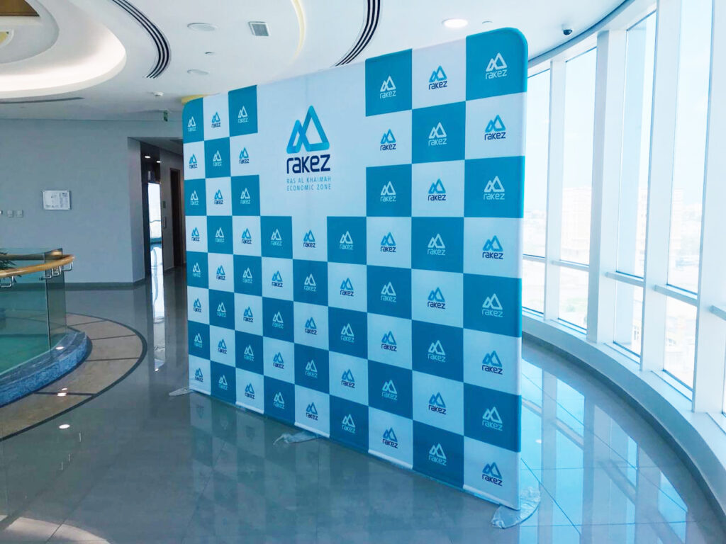 Meero Modular Display System