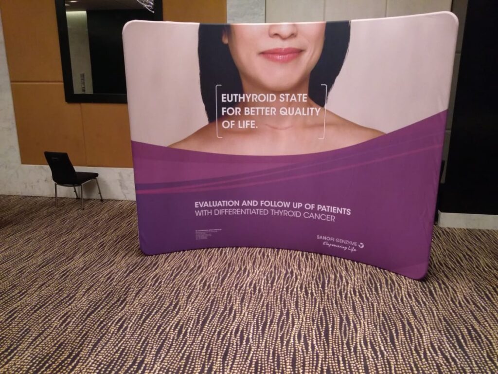 Meero Modular Display System