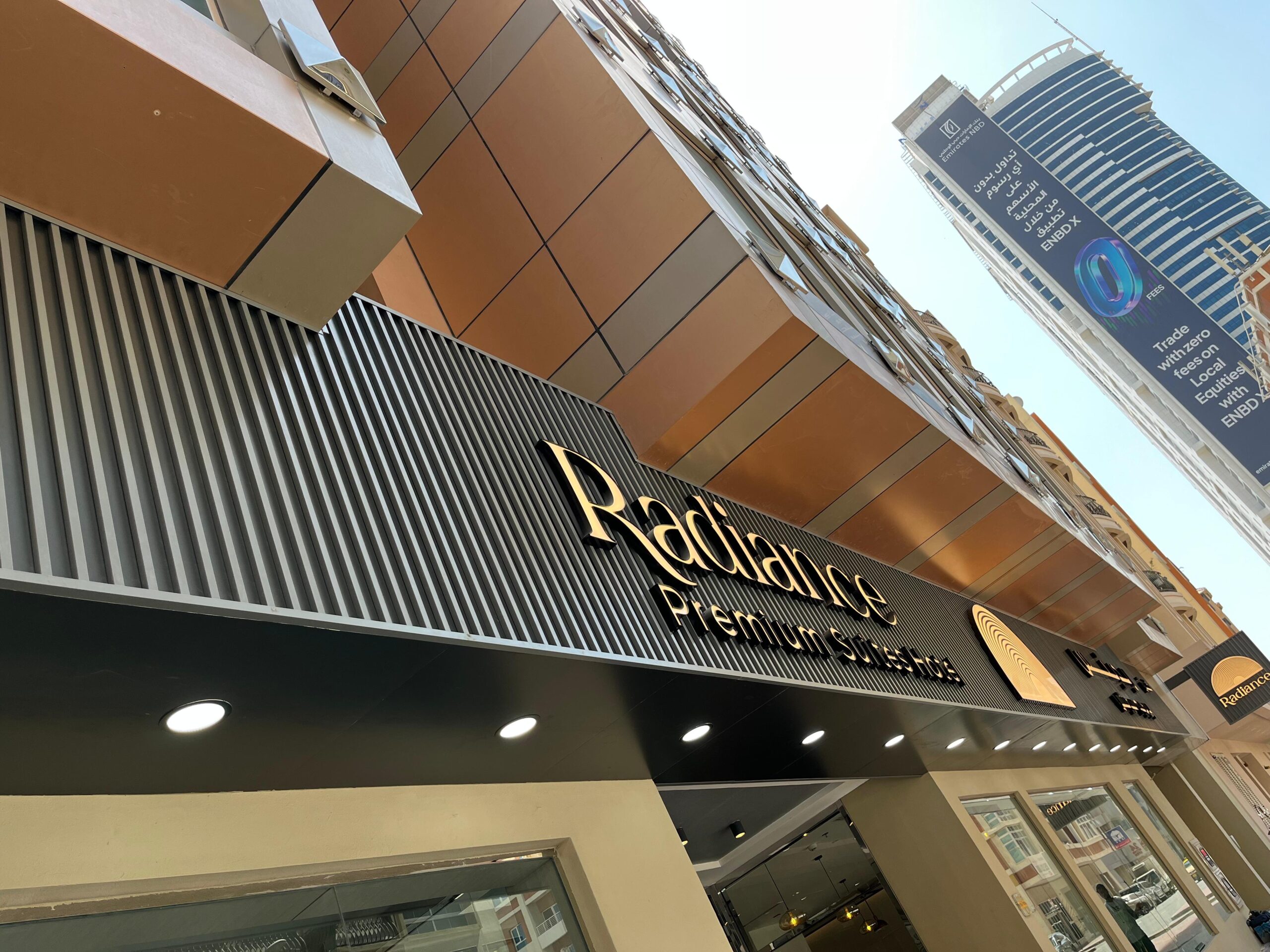 How to Choose the Right Materials for Durable Outdoor and Indoor Signage